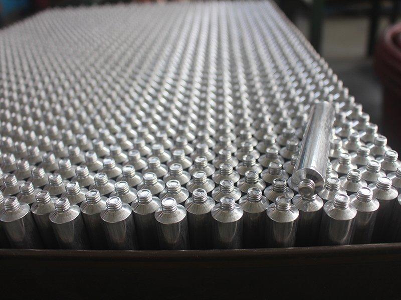 Extruded aluminium tubes